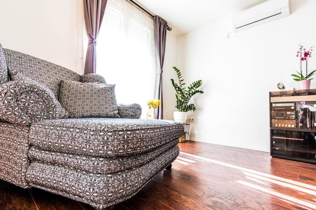 Mariola Apartment Zadar Bagian luar foto